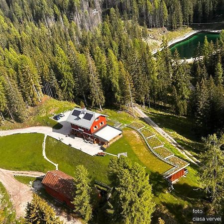 Ciasa Vervei Cortina dʼAmpezzo Exteriör bild