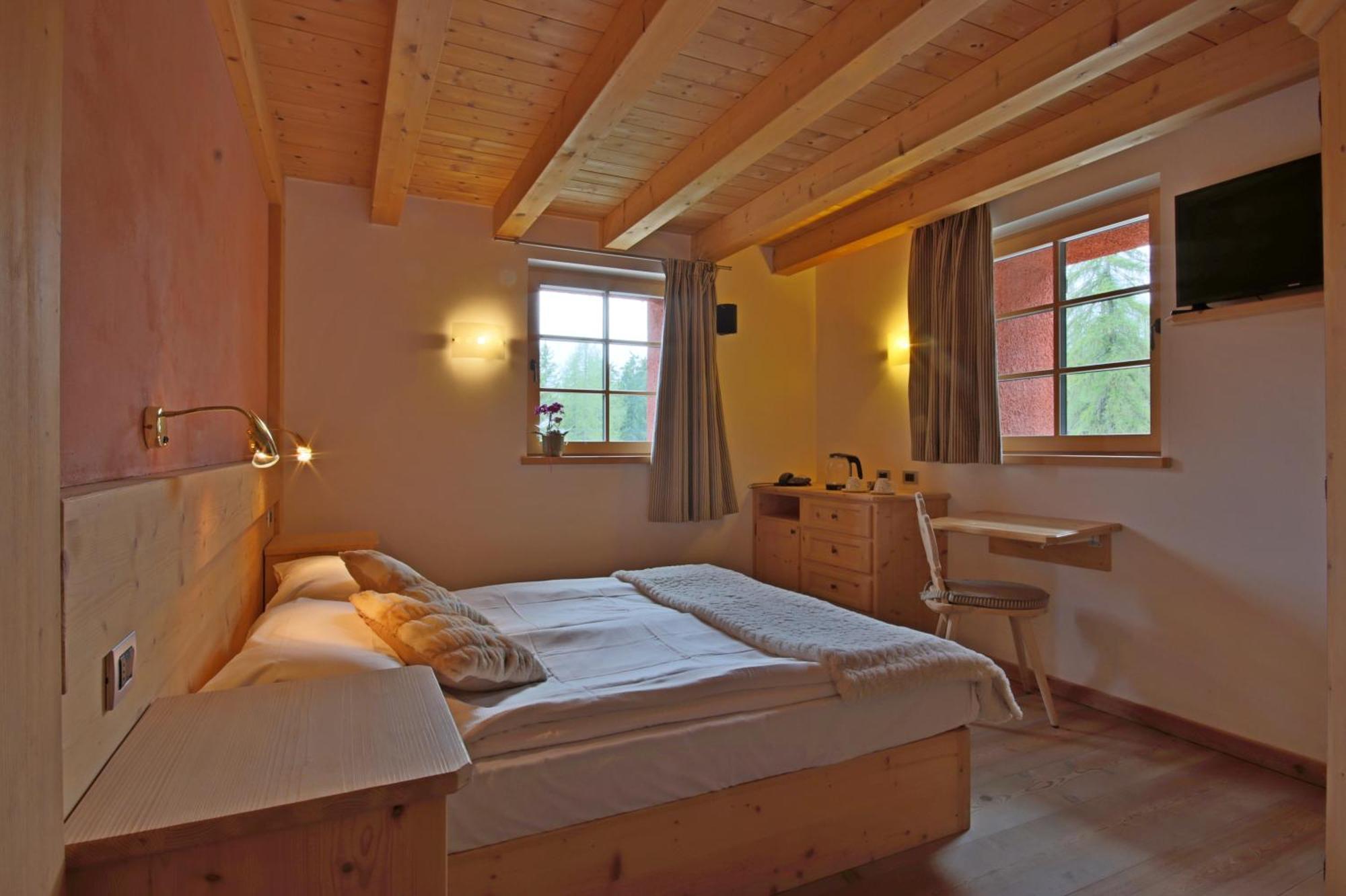 Ciasa Vervei Cortina dʼAmpezzo Exteriör bild